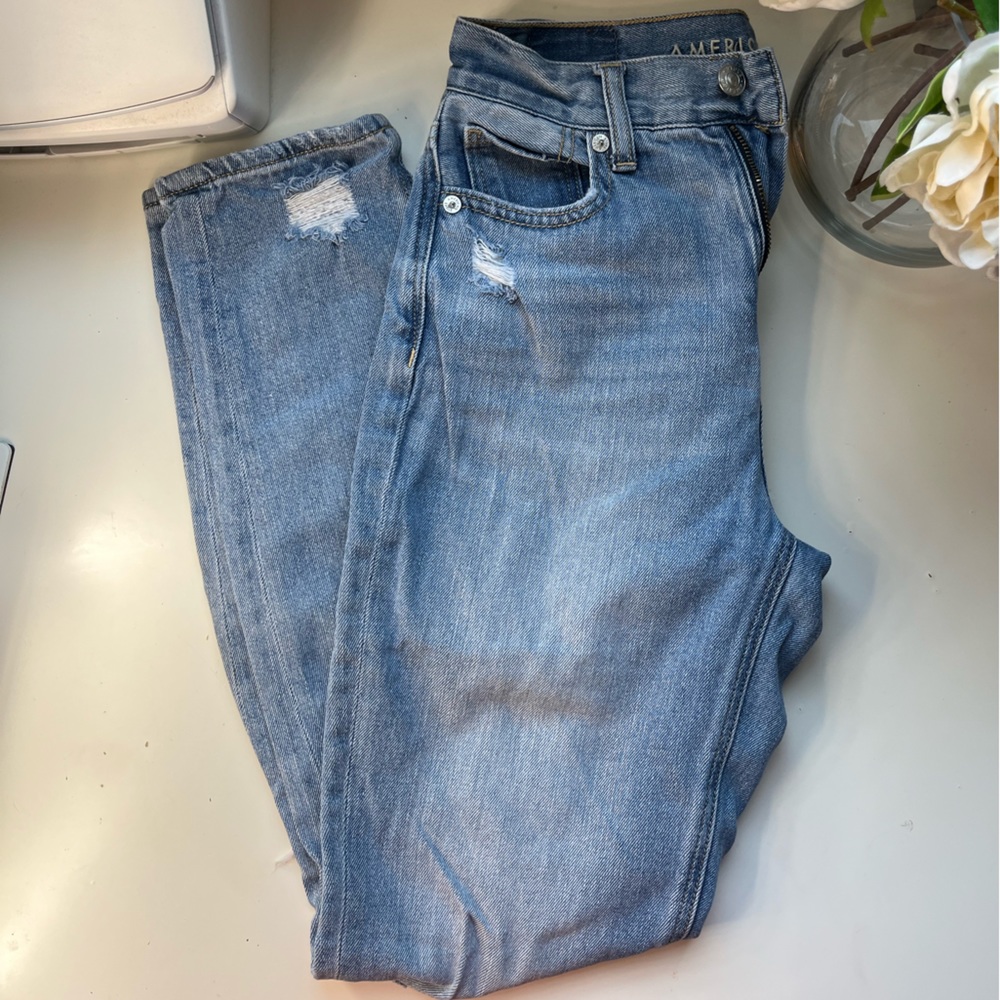 American Eagle Mom Jeans